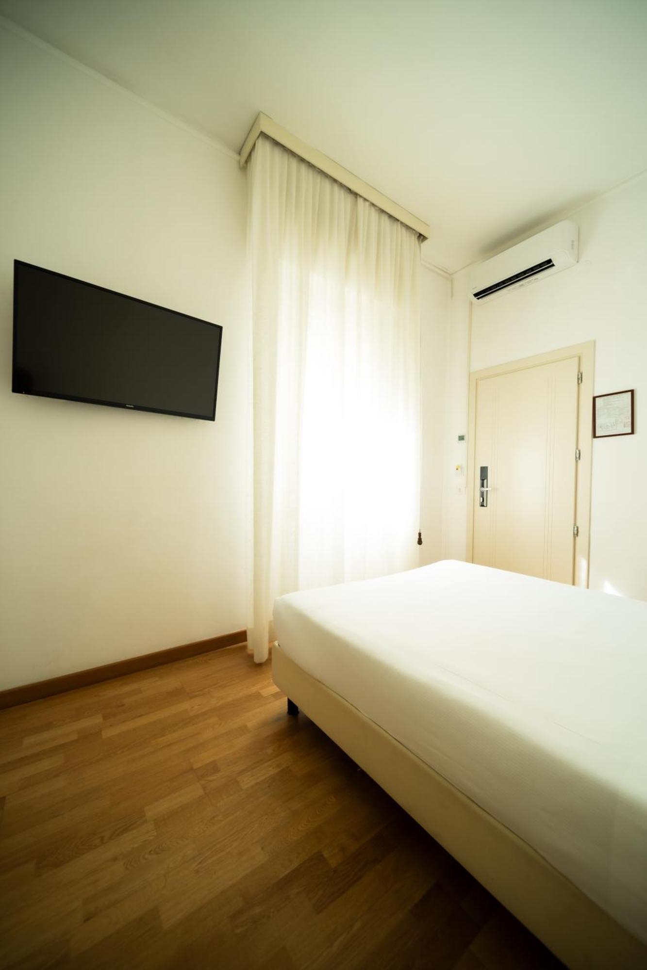 Hotel Rosabianca Rimini Buitenkant foto