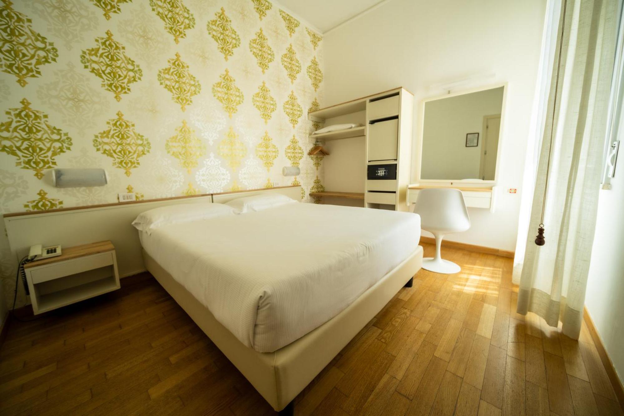 Hotel Rosabianca Rimini Buitenkant foto