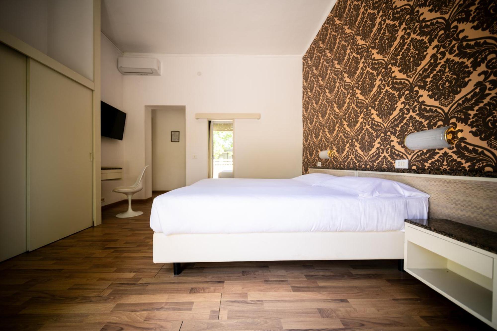 Hotel Rosabianca Rimini Buitenkant foto